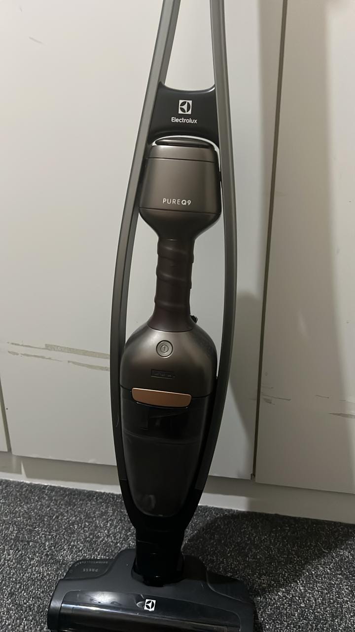 Cordless stick vacuum cleaner brought in for service in the UAE