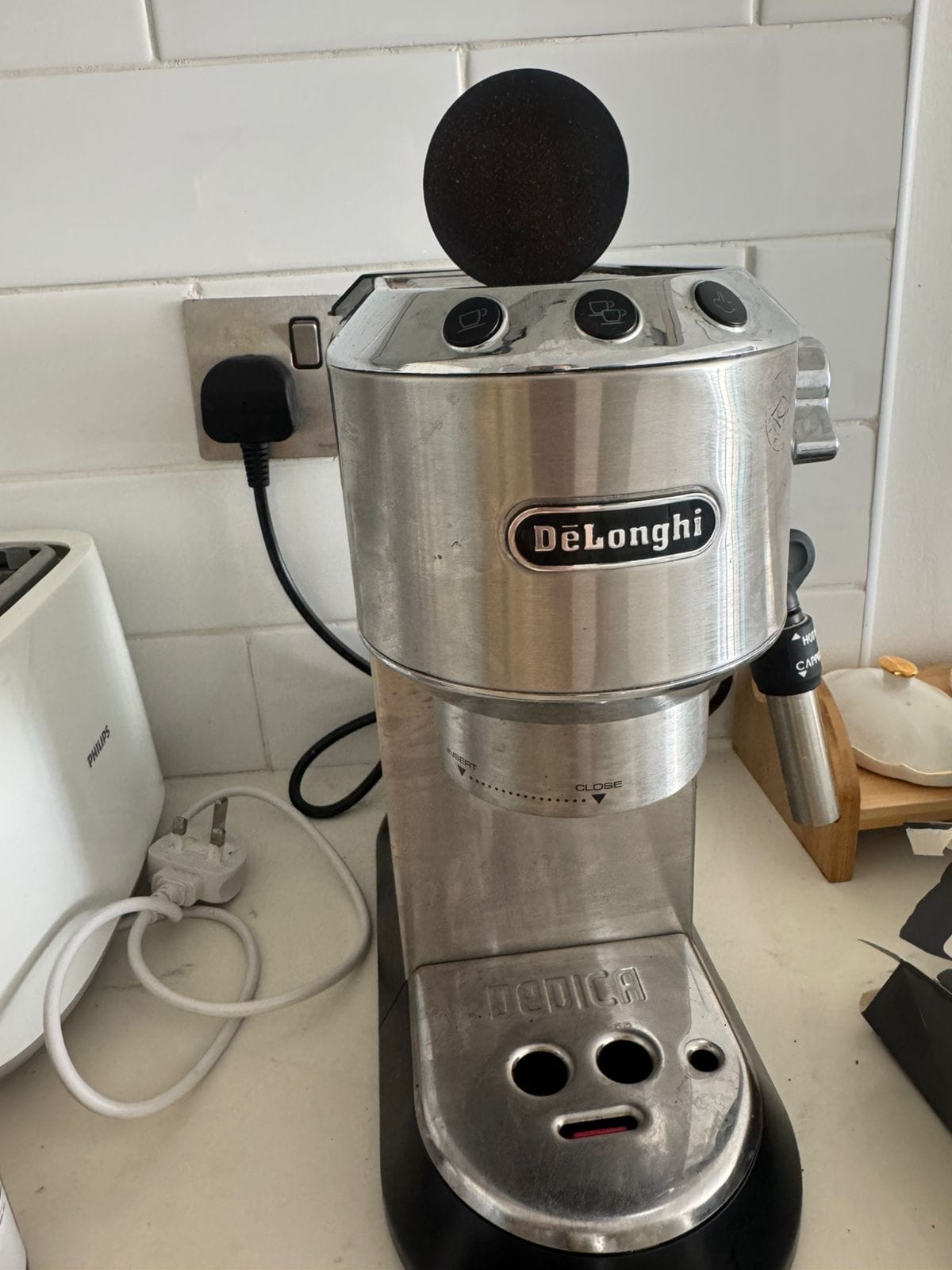 Manual espresso machine attended on a UAE service call